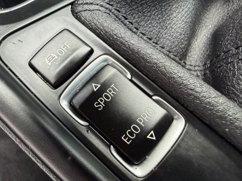 Used 2016 BMW 320i Sedan RWD image 23