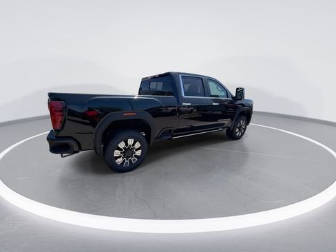 New 2026 GMC Sierra 2500 Denali w/ Denali Reserve Package AWD/4WD image 8