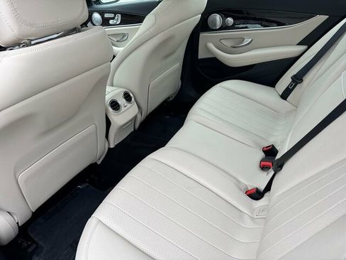 Used 2020 Mercedes-Benz E 350 Sedan image 15