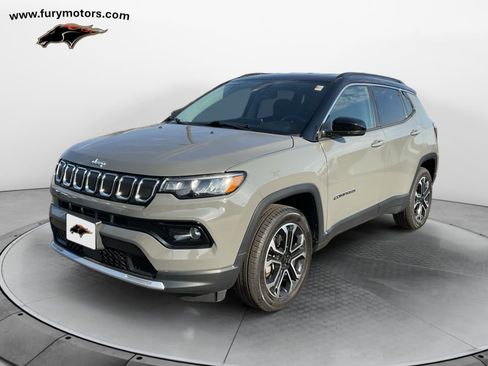 Used 2022 Jeep Compass Limited image 7