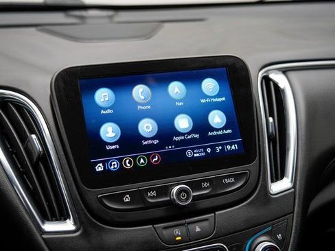 Used 2024 Chevrolet Malibu LT image 27