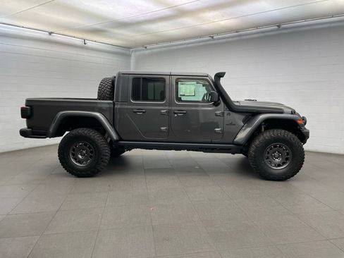 New 2026 Jeep Gladiator Rubicon AWD/4WD image 3