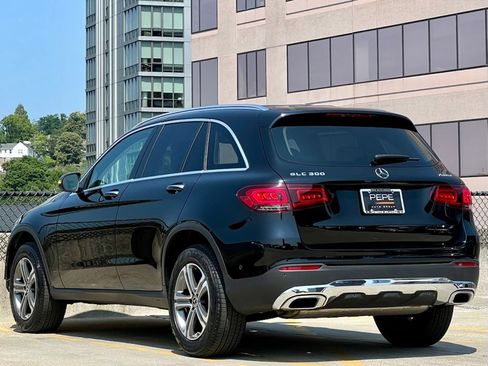 Certified 2022 Mercedes-Benz GLC 300 4MATIC image 5