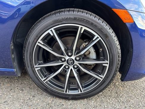Used 2018 Toyota 86 RWD image 24