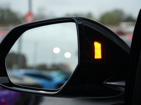 Used 2019 Lamborghini Urus image 27