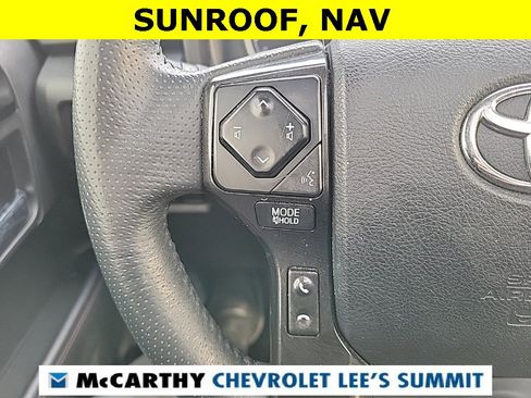 Used 2020 Toyota 4Runner Venture image 32