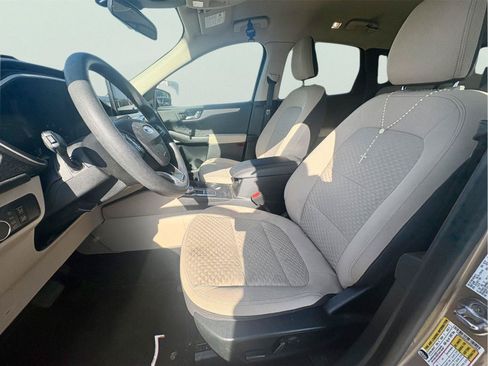 Used 2020 Ford Escape SE FWD image 13