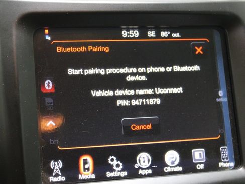 Used 2014 Jeep Cherokee Latitude FWD image 26