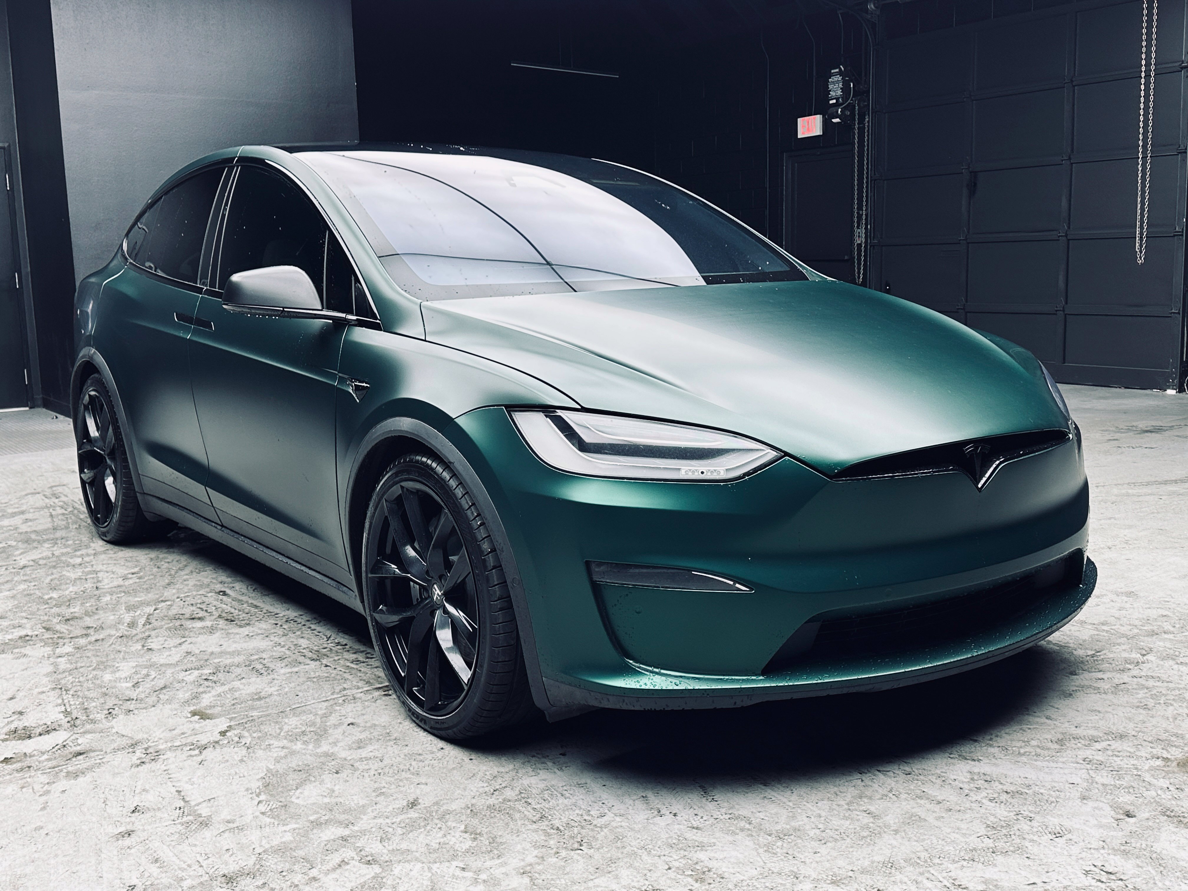 Used 2022 Tesla Model X Plaid AWD/4WD image 9