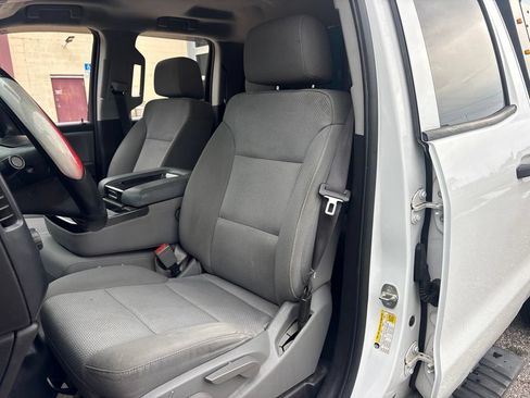 Used 2016 Chevrolet Silverado 1500 W/T w/ WT Convenience Package RWD image 9