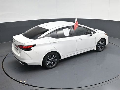 Used 2025 Nissan Versa SV w/ Trunk Package image 40