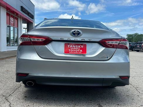 Certified 2019 Toyota Camry XLE FWD image 4