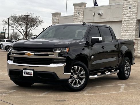 Used 2022 Chevrolet Silverado 1500 LT image 2