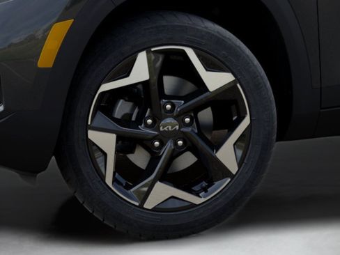 New 2026 Kia Seltos S FWD image 11