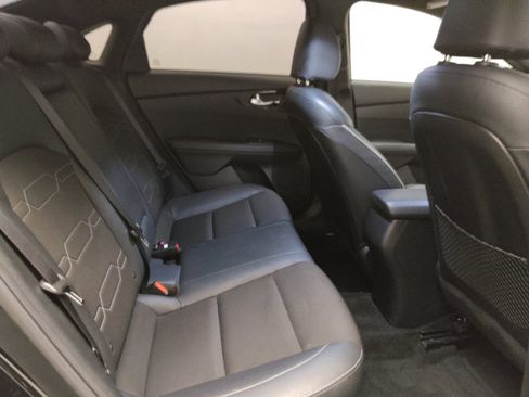 Used 2021 Kia Forte GT-Line w/ GT-Line Premium Package image 19