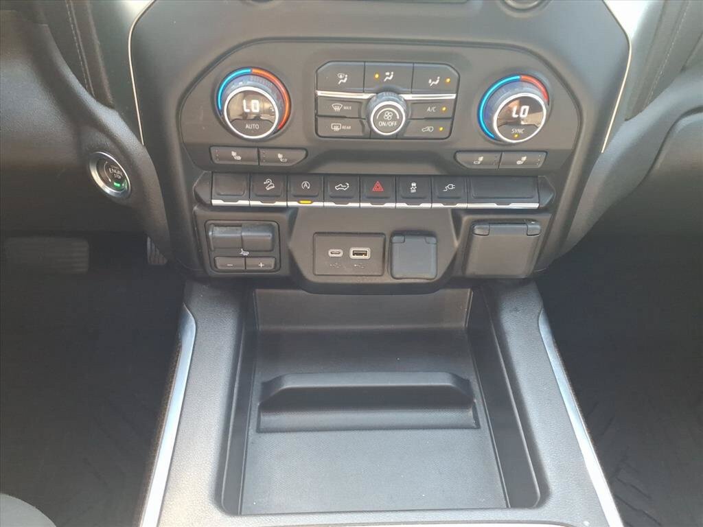Used 2020 Chevrolet Silverado 1500 RST AWD/4WD image 28