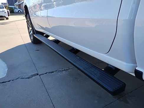 Used 2020 Chevrolet Silverado 1500 Custom Trail Boss w/ Custom Convenience Package image 21