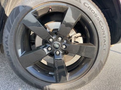 Used 2022 Land Rover Defender 110 X-Dynamic HSE image 10