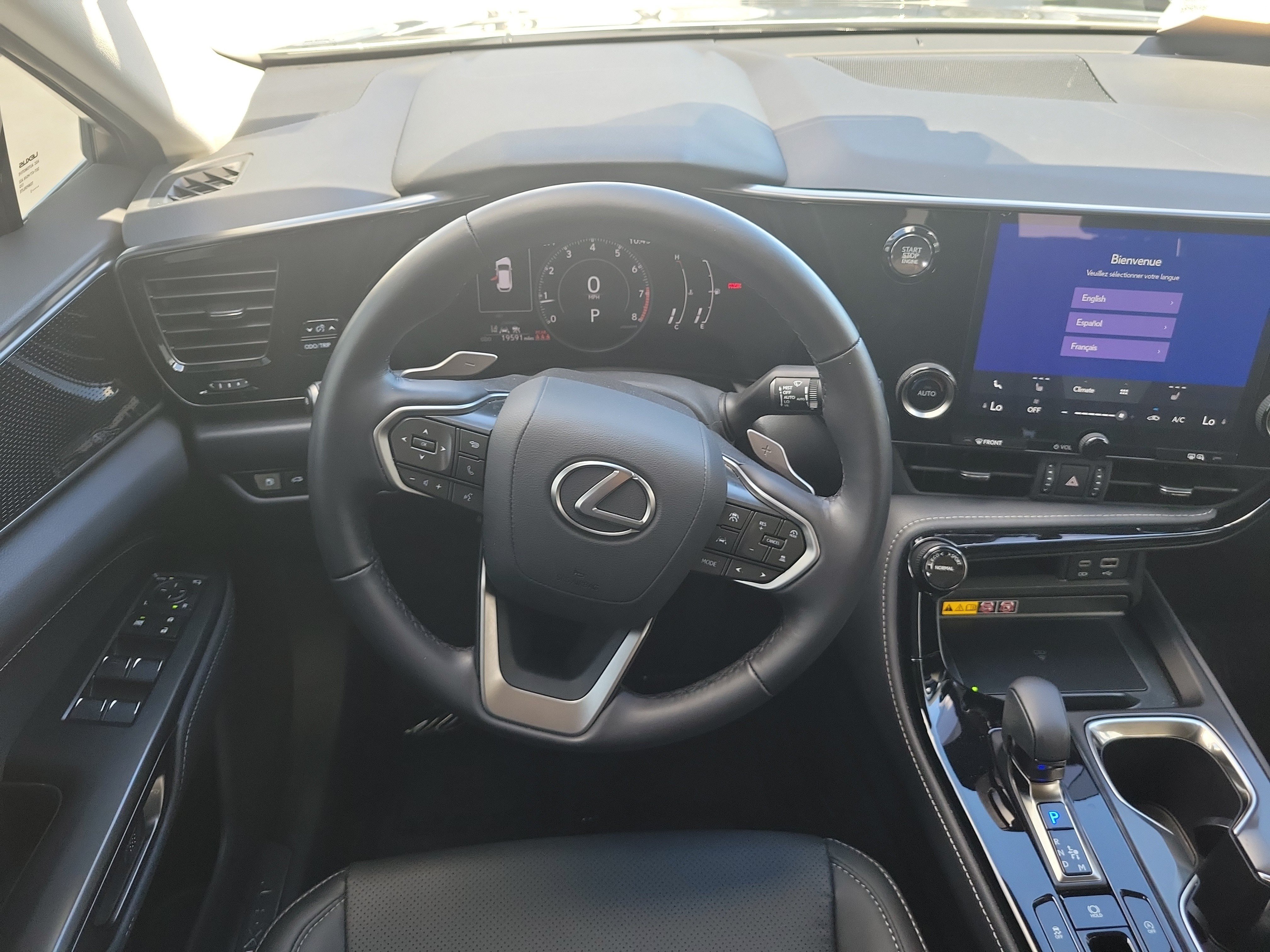 Used 2025 Lexus NX 250 FWD w/ Accessory Package (Z2) image 16