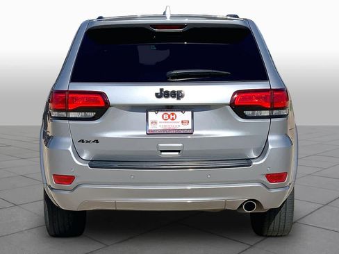 Used 2020 Jeep Grand Cherokee Altitude AWD/4WD image 4