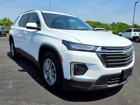 Used 2023 Chevrolet Traverse LT FWD image 15