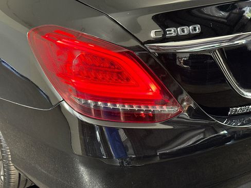 Used 2021 Mercedes-Benz C 300 Sedan image 36