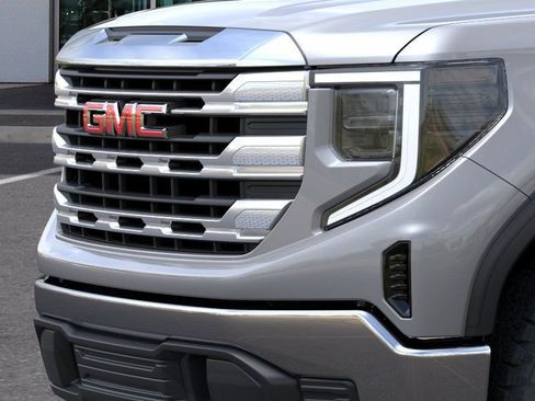 New 2026 GMC Sierra 1500 SLE w/ Preferred Package RWD image 13