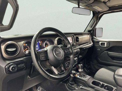 Used 2020 Jeep Wrangler Unlimited Sport image 14