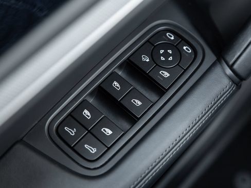 Certified 2026 Porsche Cayenne Coupe AWD/4WD image 20