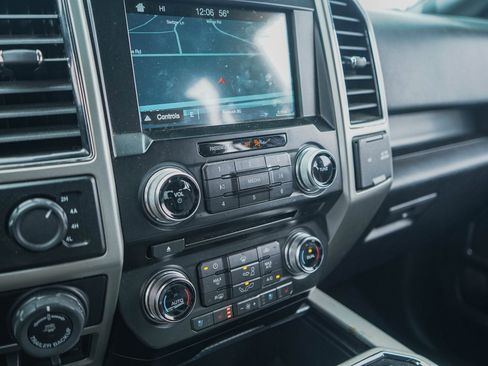 Used 2018 Ford F150 Lariat w/ Equipment Group 502A Luxury image 15