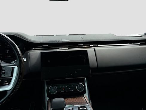 Used 2023 Land Rover Range Rover Long Wheelbase SE AWD/4WD image 27