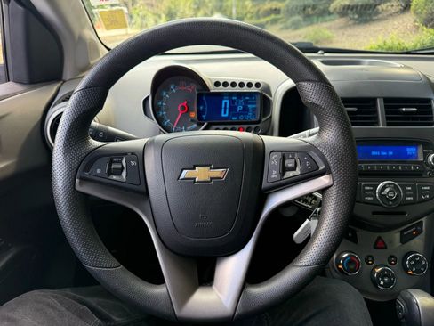 Used 2013 Chevrolet Sonic LT image 15