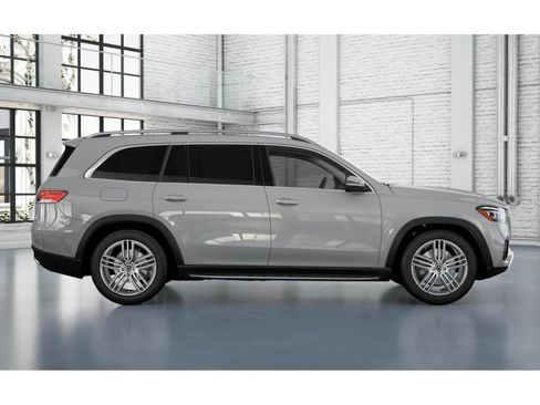 New 2026 Mercedes-Benz GLS 450 4MATIC image 2