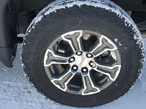 New 2026 GMC Sierra 1500 SLE image 30