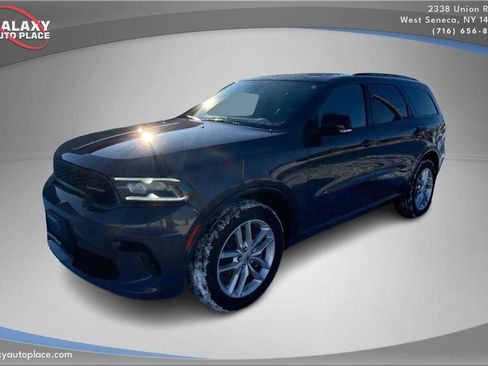 Used 2024 Dodge Durango GT image 1