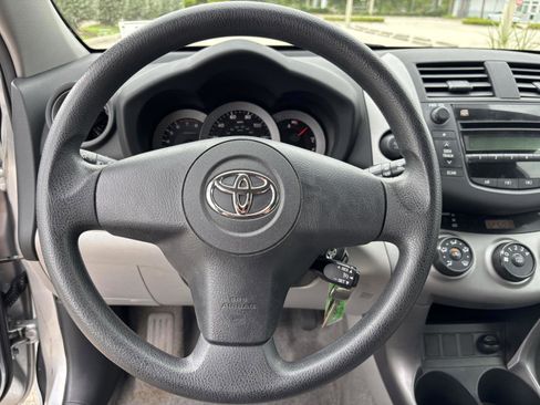 Used 2006 Toyota RAV4 Base I4 2WD image 20