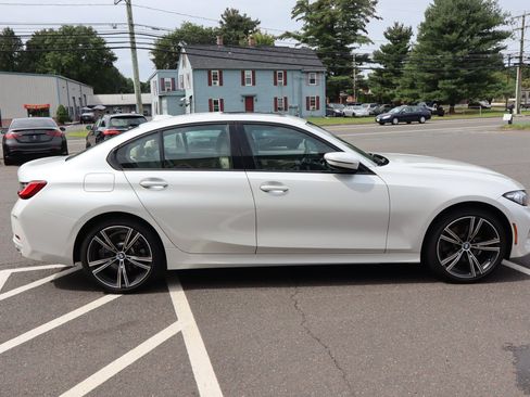 Used 2023 BMW 330i xDrive Sedan w/ Driving Assistance Package AWD/4WD image 5