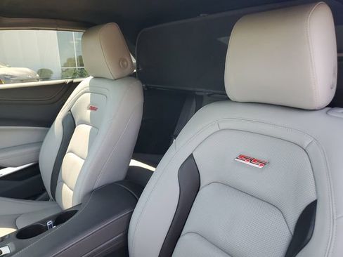 Certified 2023 Chevrolet Camaro SS RWD image 17