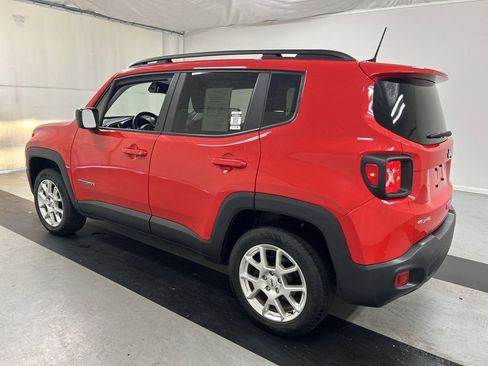Used 2023 Jeep Renegade Latitude w/ Premium Group AWD/4WD image 7