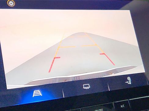 Used 2023 Chevrolet Colorado LT image 43