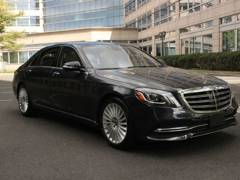 Used 2019 Mercedes-Benz S 560 4MATIC Sedan w/ Premium Package image 1
