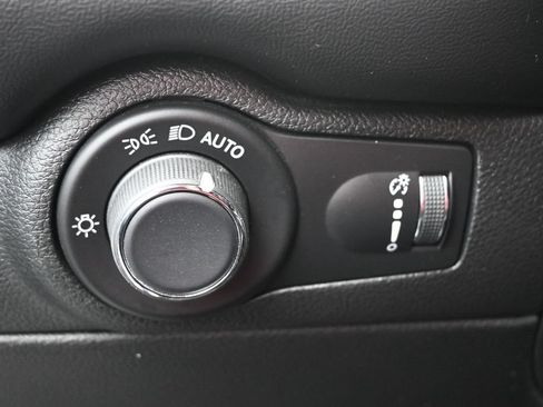 Used 2025 Dodge Durango R/T AWD/4WD image 18