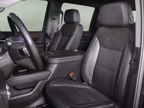 Used 2024 GMC Sierra 2500 Denali w/ Denali Reserve Package image 28