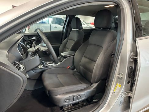 Used 2022 Chevrolet Malibu LT image 13