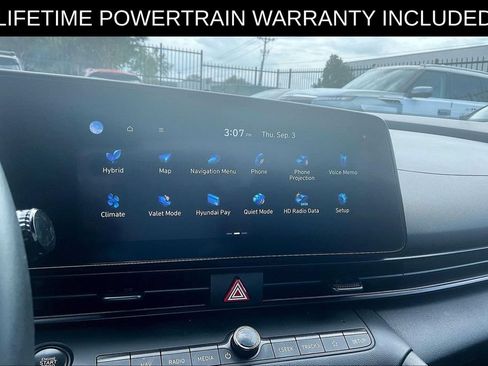 Used 2025 Hyundai Elantra SEL FWD image 20