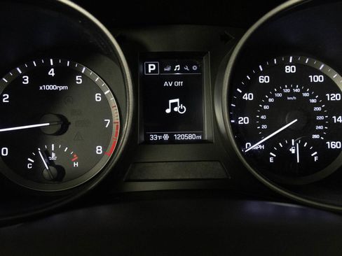 Used 2017 Hyundai Santa Fe Sport image 32