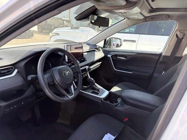 Certified 2024 Toyota RAV4 XLE w/ Convenience Package FWD image 17