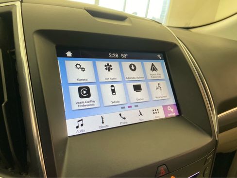 Used 2019 Ford Edge Titanium image 30