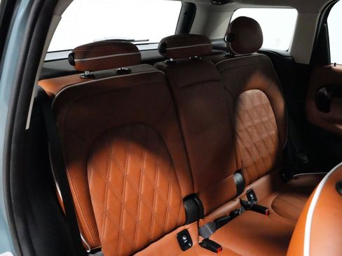 Used 2023 MINI Cooper Countryman S w/ Signature Upholstery Package image 9