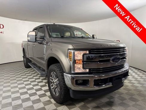 Used 2018 Ford F250 Lariat w/ Lariat Ultimate Package AWD/4WD image 1